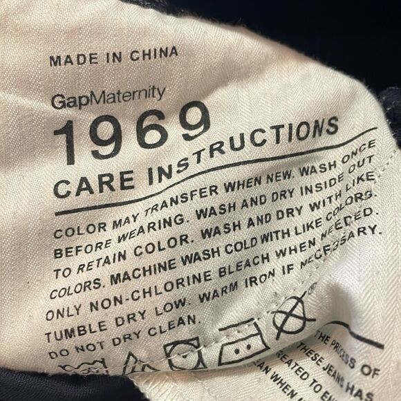 ✨Gap Maternity Sexy Slightly Distressed Dark Wash Boot Cut - Picture 6 of 7